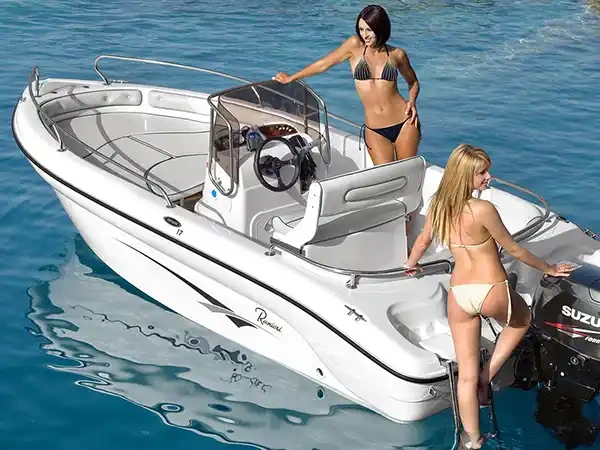 Ranieri – Self-Drive Boat Rental 5 Hours